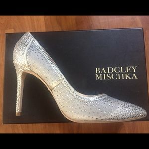 Badgley Mischka Weslee 8
